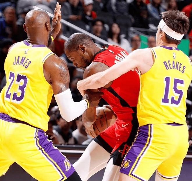 东契奇砍40+10助 詹姆斯爆发湖人客场力克火箭