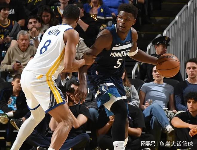 爱德华兹42分率队大胜勇士 科尔叹伤病困扰勇士