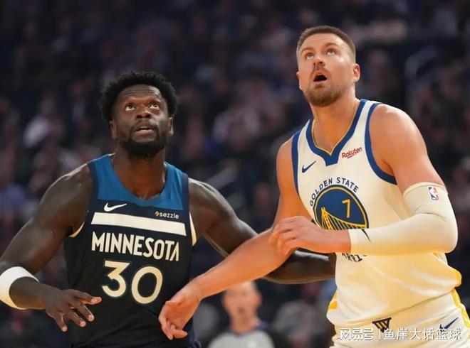 爱德华兹42分率队大胜勇士 科尔叹伤病困扰勇士