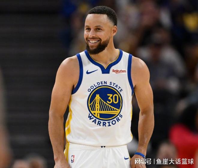 勇士逆转快船，库里关键三分助球队险胜